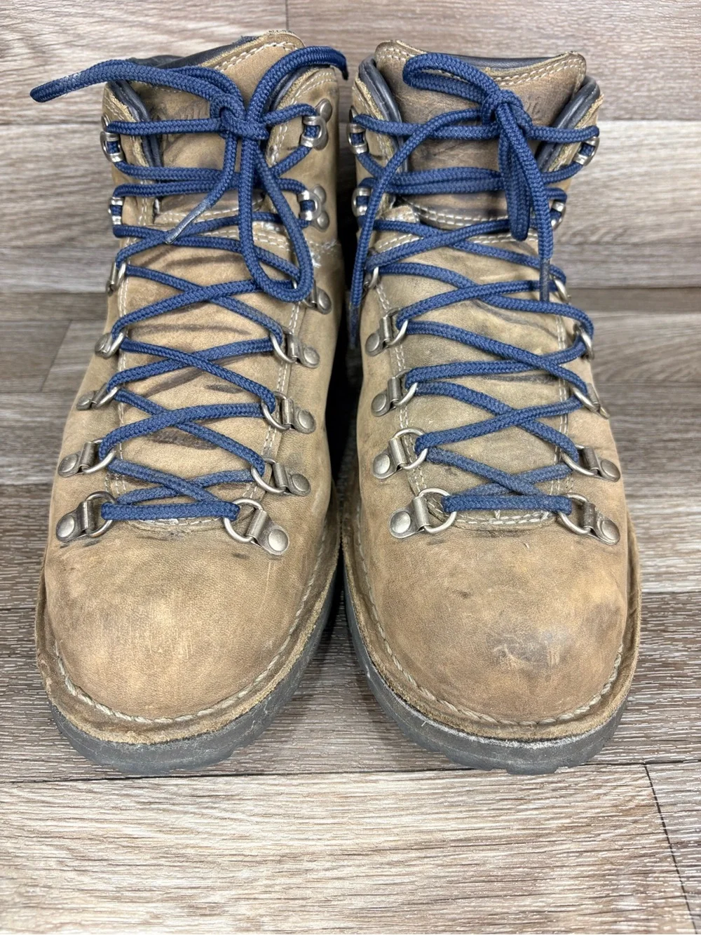 Danner Mountain Pass Gunmetal Boots Nubuck Leather Vibram Gore-Tex Men’s Sz 9EE